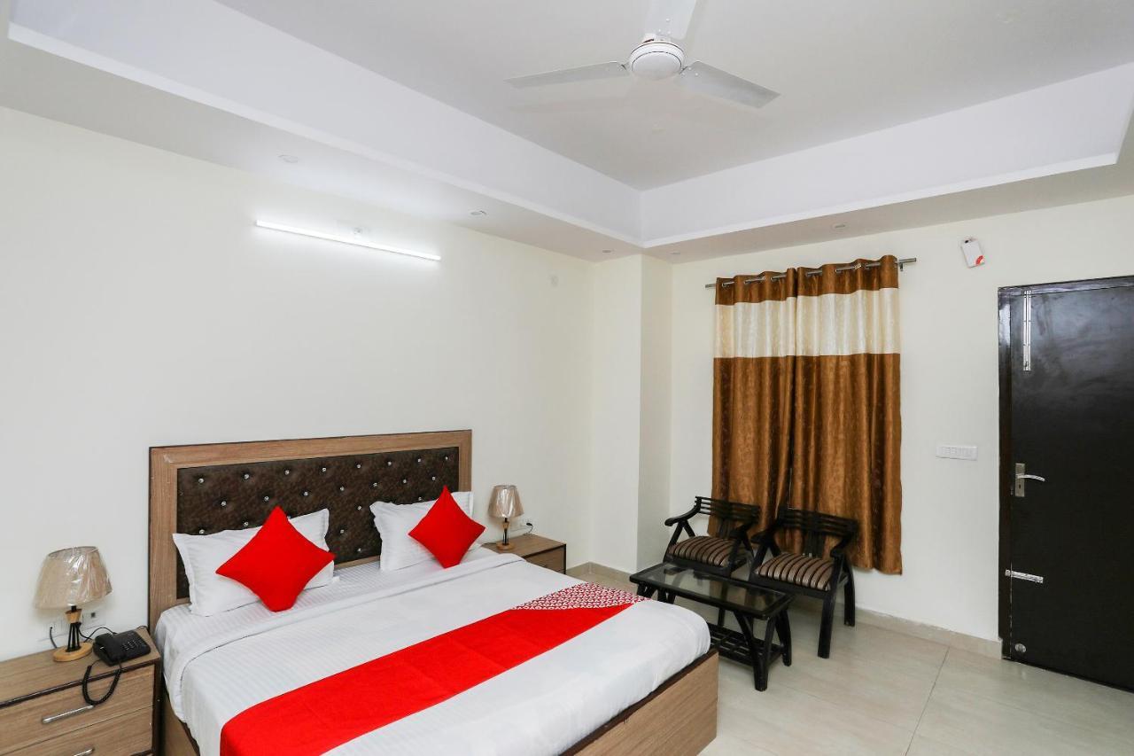 Oyo 35511 Hotel Park View Rohtak Exterior foto