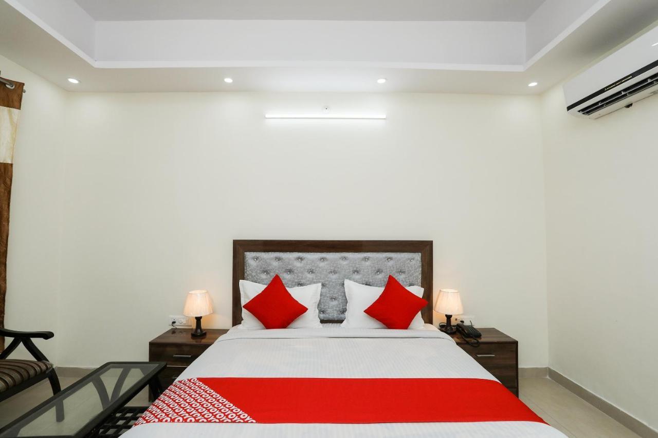 Oyo 35511 Hotel Park View Rohtak Exterior foto